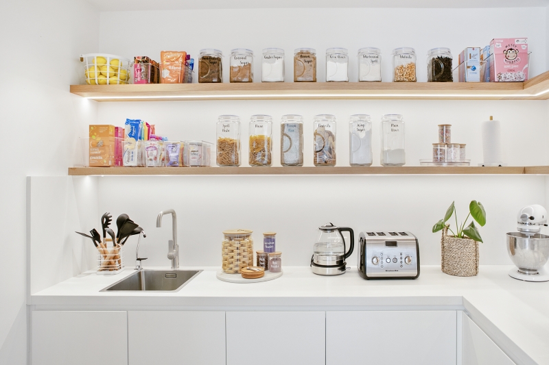 A messy kitchen no more! Check out this amazing transformation